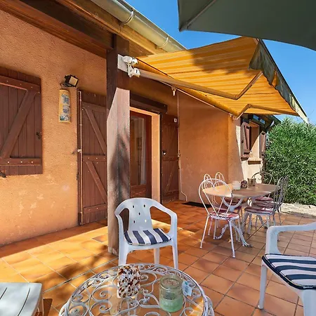 Chez N E L - Maison Avec Piscine Holiday home La Tour-sur-Orb
